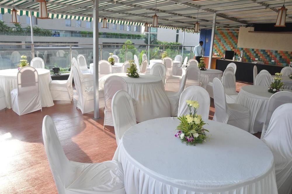 Hotel Lxia Hinjewadi - Indian Nationals Only Pimpri-Chinchwad Exterior foto